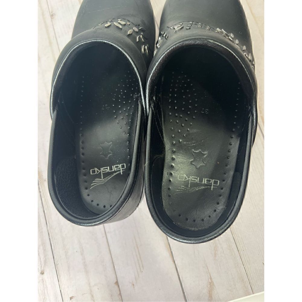 Dansko Black Leather Clogs Silver Metallic Bead Studded Floral Design - Picture 6 of 7